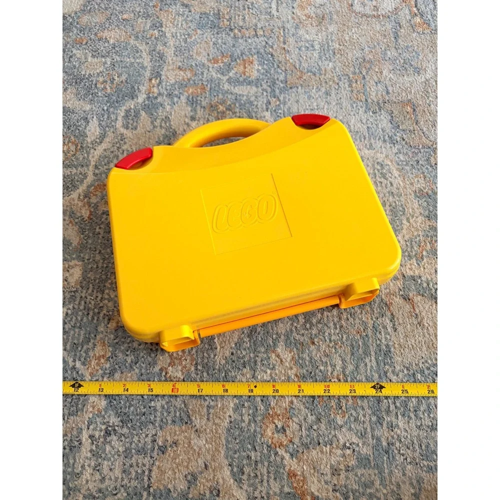 LEGO Classic Creative Suitcase (model‎ 10713) Yellow